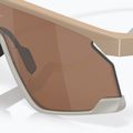 Occhiali da sole Oakley Bxtr Patrick Mahomes II terrain matte tan/prizm tungsten 9
