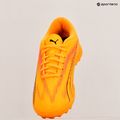 PUMA Ultra Play TT Jr scarpe da calcio per bambini sunset glow/puma nero/sun stream 9