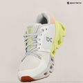 Scarpe da corsa On Running Cloudflyer 4 bianco/fieno da donna 16