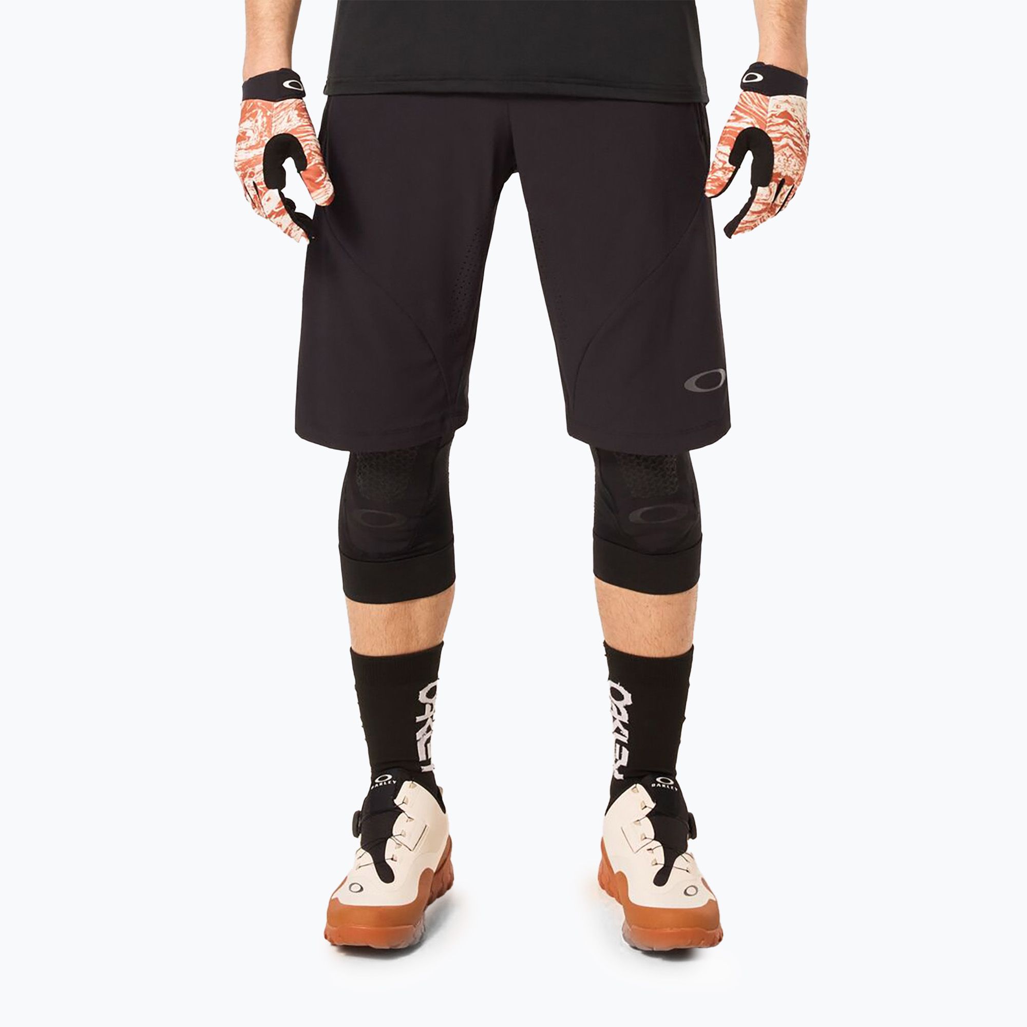 Pantaloncini da ciclismo Oakley Seeker Airline blackout da uomo (32) (Seeker Airline FOA405428)