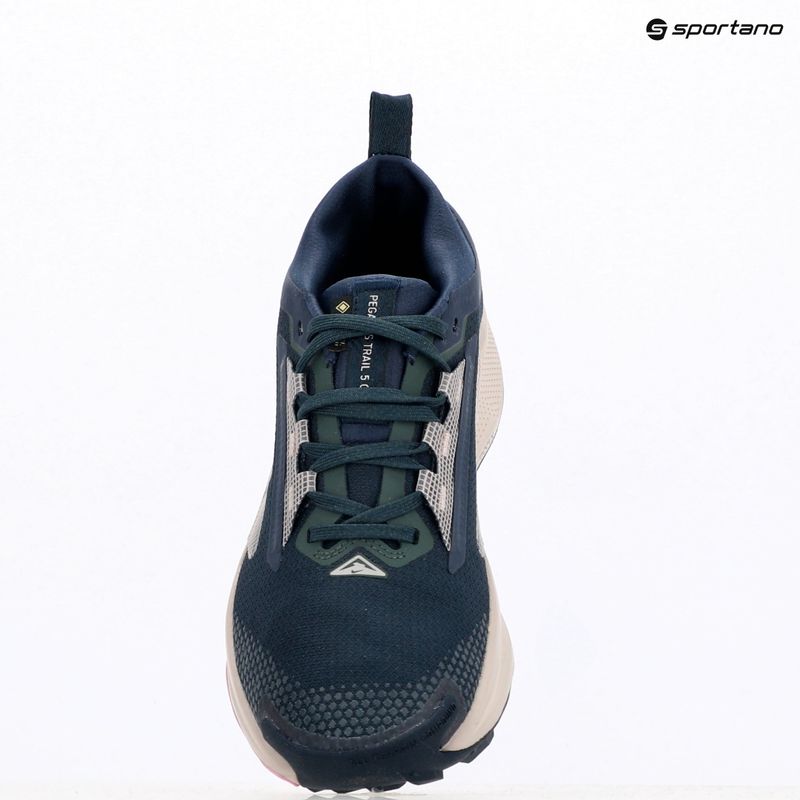 Nike Pegasus Trail 5 GTX scarpe da corsa da donna armeria marina / argento metallico 9