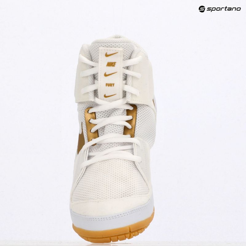 Scarpe da wrestling Nike Fury bianco/oro metallizzato 9