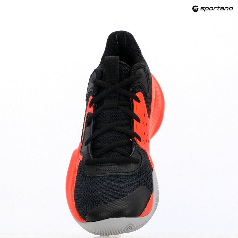 Under Armour Grade School Jet '23 scarpe da basket per bambini nero/rosso/mod grigio 14