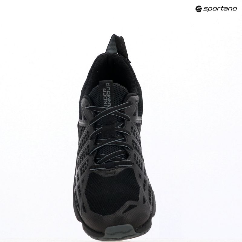 Under Armour MG Strikefast scarpe da donna nero/nero/grigio pitch 15