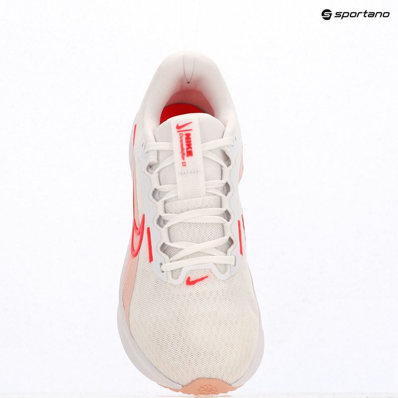 Nike Downshifter 13 donne scarpe da corsa astronomia bianco / bright crimson / lavato coral 12