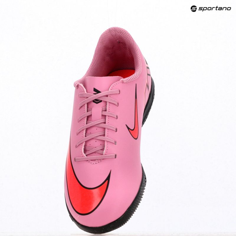 Scarpe da calcio da bambino Nike Mercurial Vapor 16 Club IC magic flamingo/nero/total crimson 12