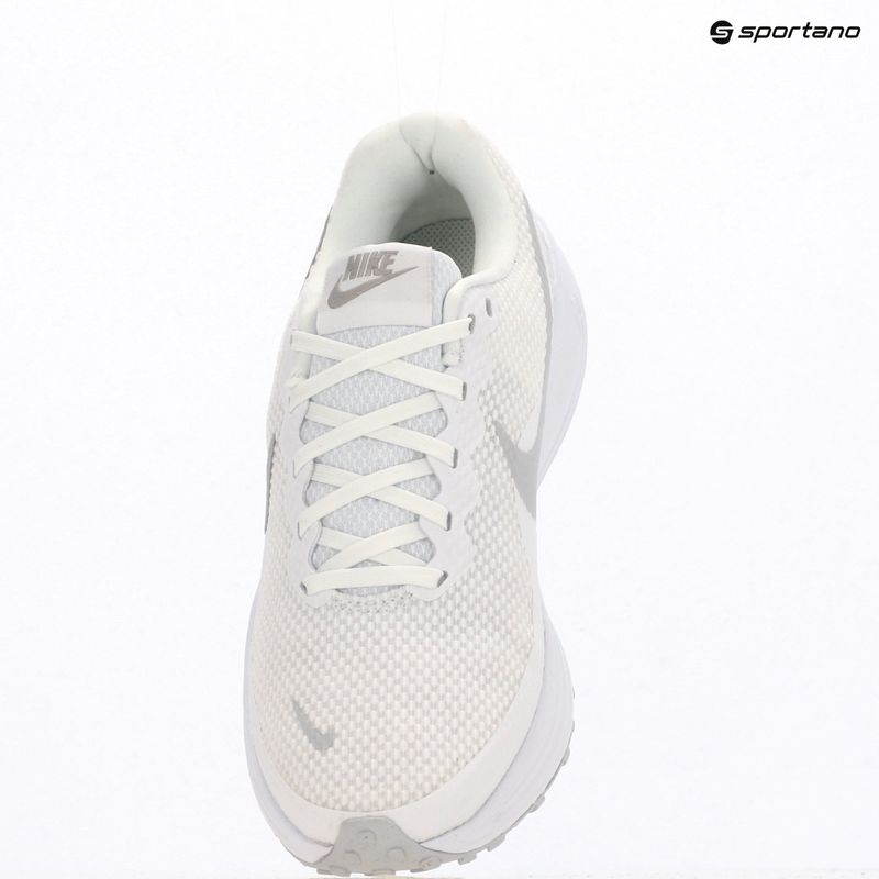 Scarpe da running donna Nike Revolution 8 white/pure platinum 18