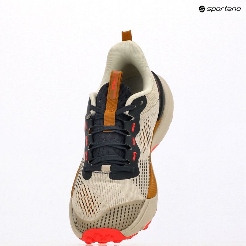 Scarpe da corsa da uomo Under Armour Infinite Pro Trail khaki base/antracite/rosso racer 15