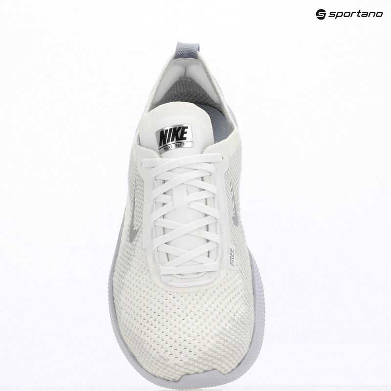Scarpe da allenamento donna Nike Free 2025 white/ghost/metallic silver 11