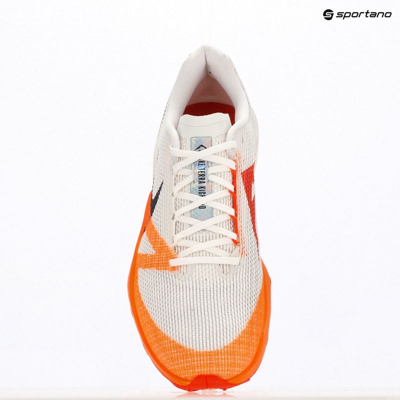 Scarpe da running uomo Nike Kiger 10 white/photon dust/total orange/black 10
