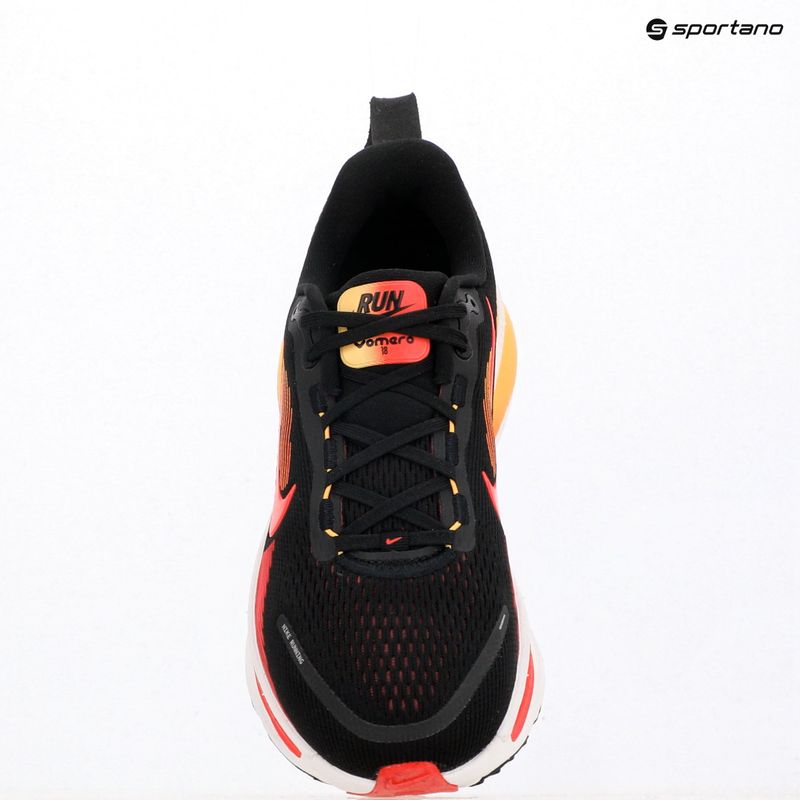 Scarpe da running uomo Nike Vomero 18 black/light crimson/bright crimson 11