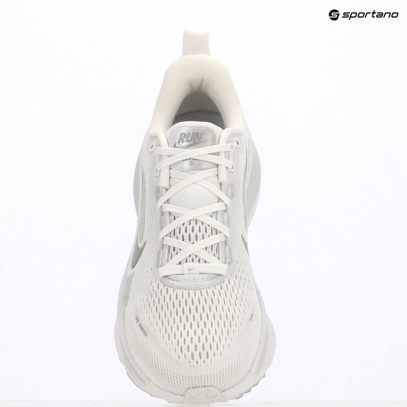 Scarpe da running donna Nike Vomero 18 white/photon dust/metallic silver 14