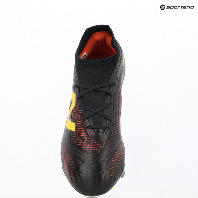 Scarpe da calcio per bambini New Balance Tekela Team V5 black 100/punch yellow/fire cracker 9