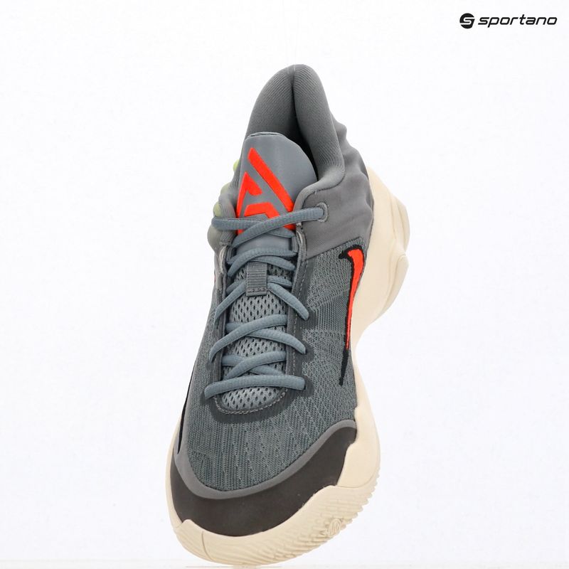 Scarpe da basket uomo Nike Giannis Immortality 4 Cool Grey/Volt/Total Crimson 18