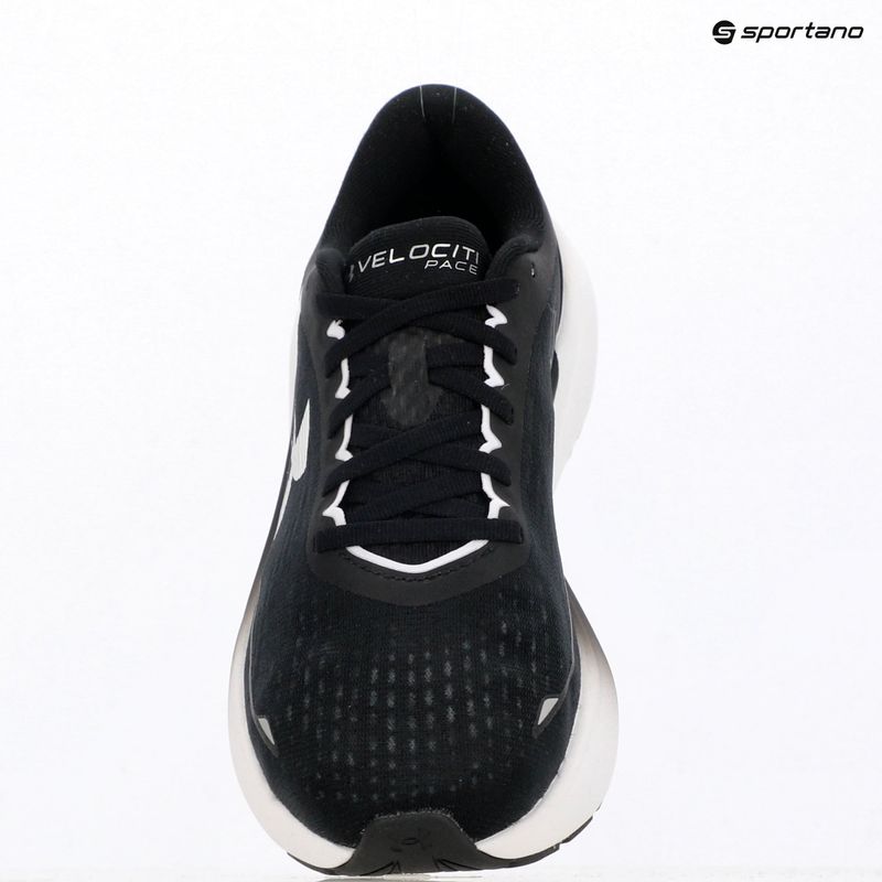 Scarpe da running da donna Under Armour Velociti Pace black/black/metallic silver 3