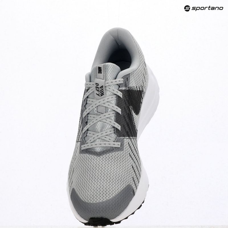 Scarpe da running da uomo Nike Run Defy wolf grey/white/iron grey/black 6