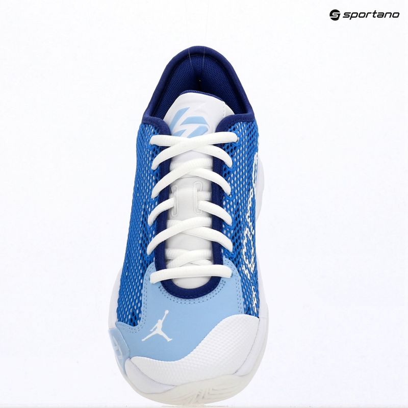Buty do koszykówki dziecięce Nike Jordan Luka 77 GS Jr white/signal blue/psychic blue 9