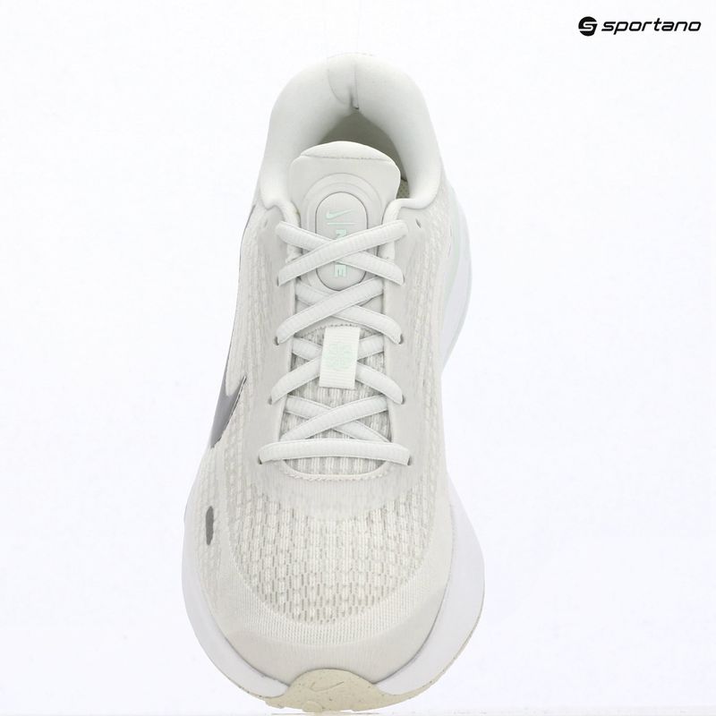 Scarpe da running da donna Nike Journey Run summit white/metallic silver 15