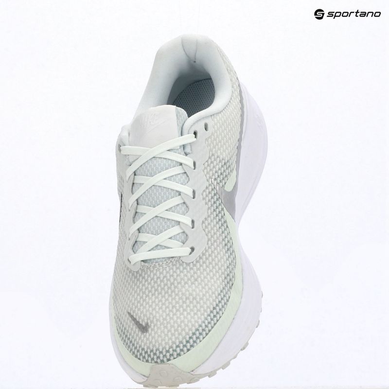 Scarpe da running da donna Nike Revolution 8 off white/barely green/metallic silver 15