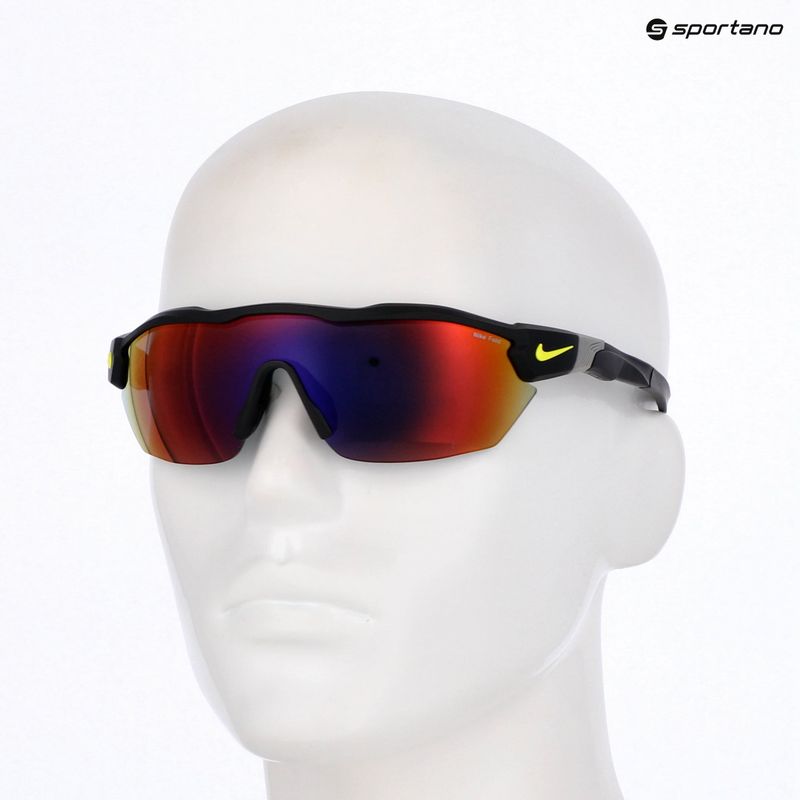 Occhiali da sole Nike Show X3 Elite L da uomo, nero opaco/volt/tonalità di campo 7