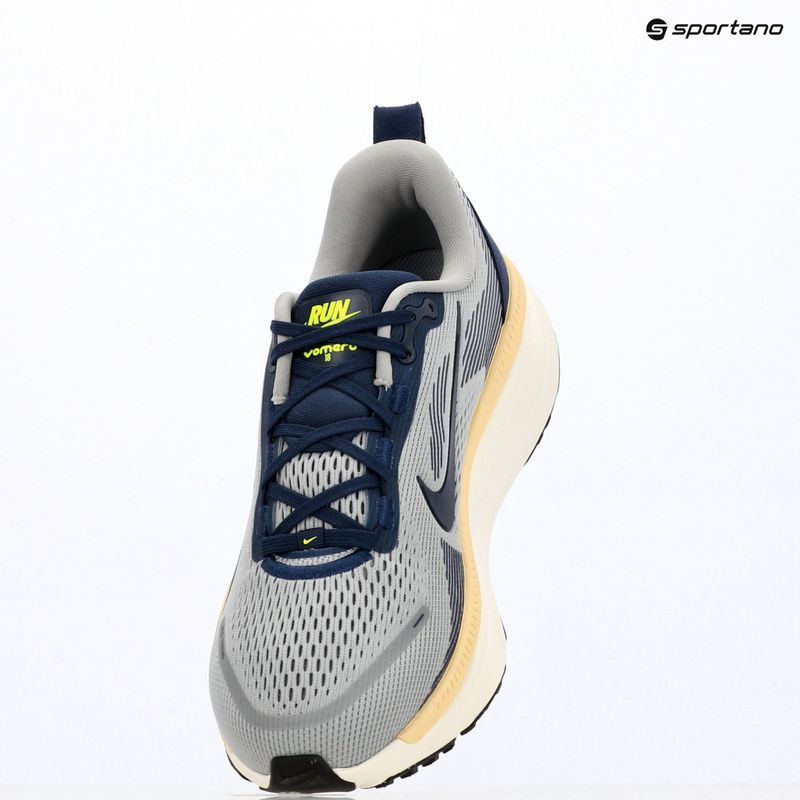 Scarpe da corsa uomo Nike Vomero 18 wolf grey/pewter/sail/midnight navy 8