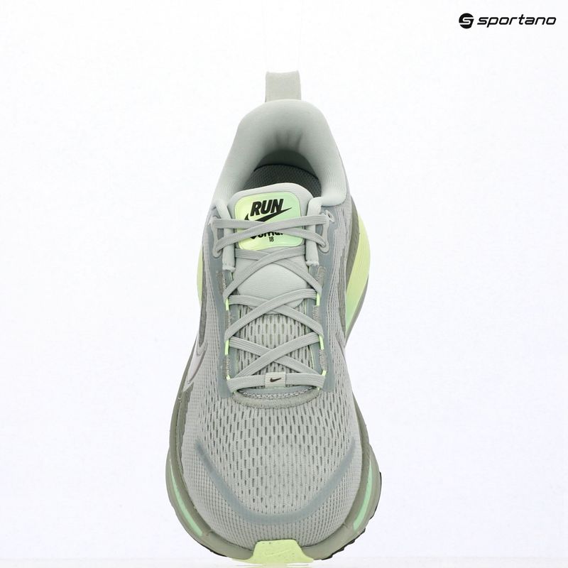 Scarpe da running da uomo Nike Vomero 18 light silver/barely volt/college grey 6
