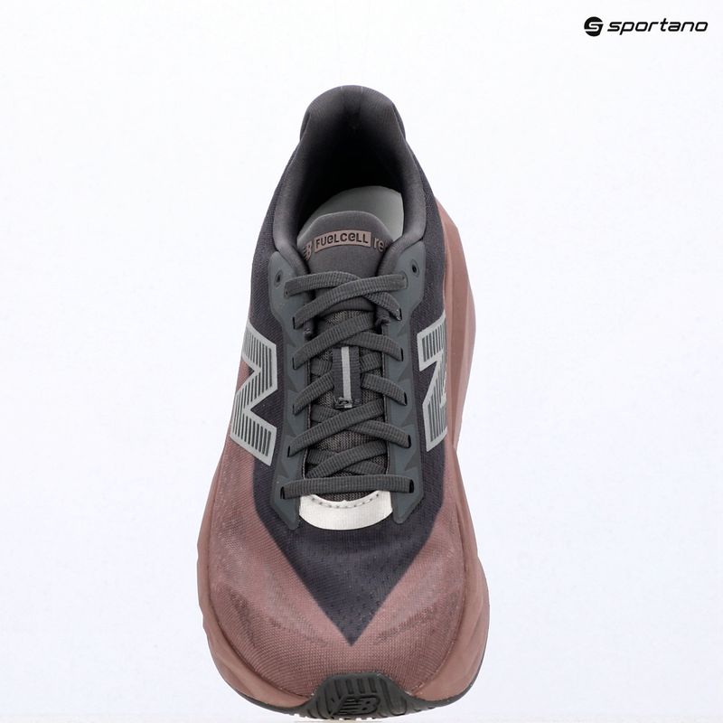 Scarpe da corsa uomo New Balance FuelCell Rebel V5 magnet/pebble 9