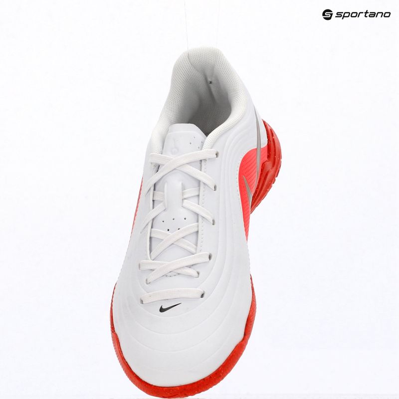 Scarpe da calcio bambino Nike Jr. Tiempo Maestro Club white/bright crimson/blur 8