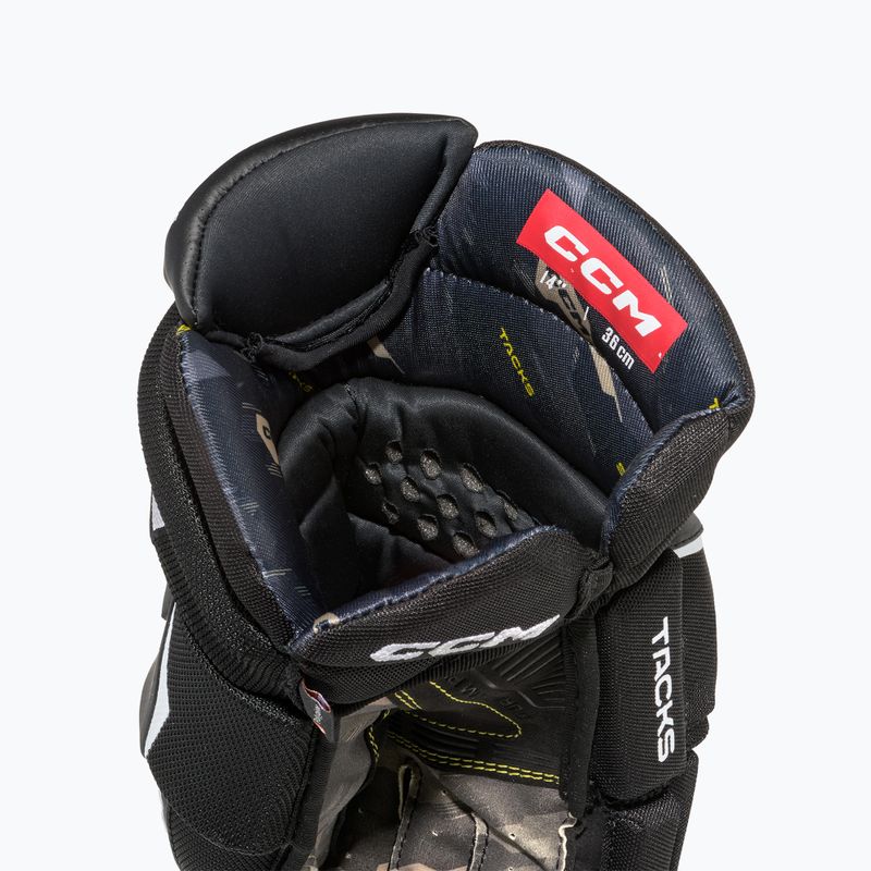 Guanti da hockey CCM Tacks AS-V Pro SR bianco/nero 4