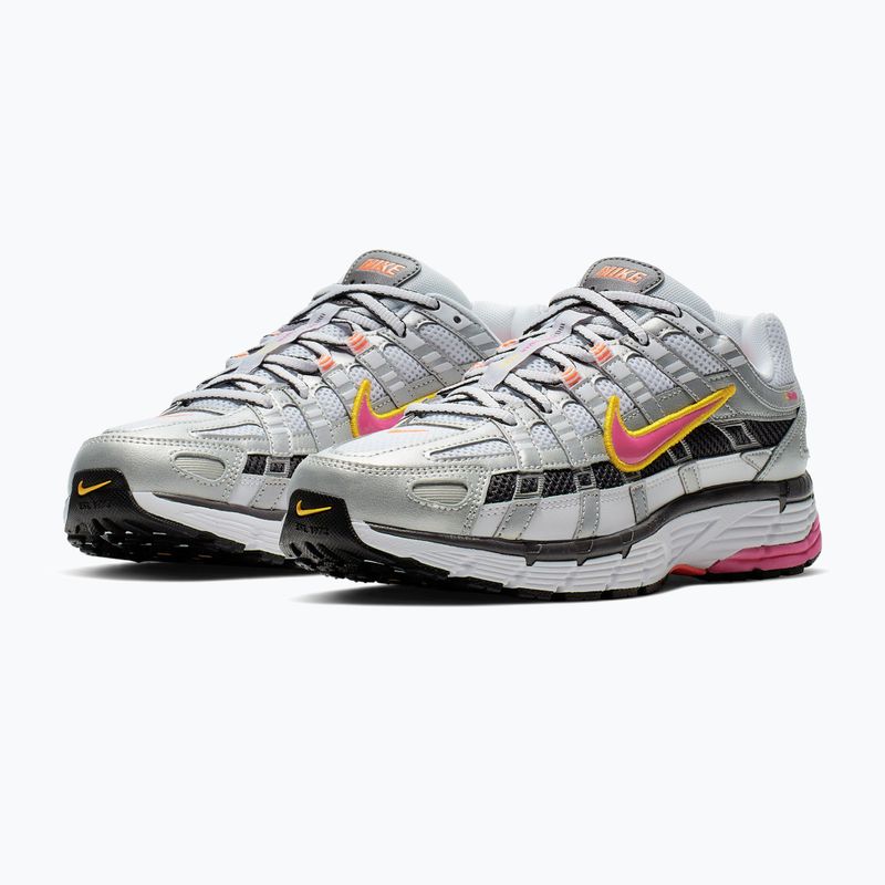 Scarpe da donna Nike P-6000 white/metallic platinum/laser fuchsia 2