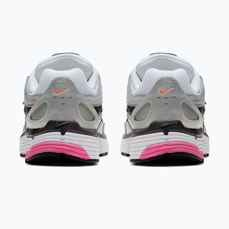 Scarpe da donna Nike P-6000 white/metallic platinum/laser fuchsia 3