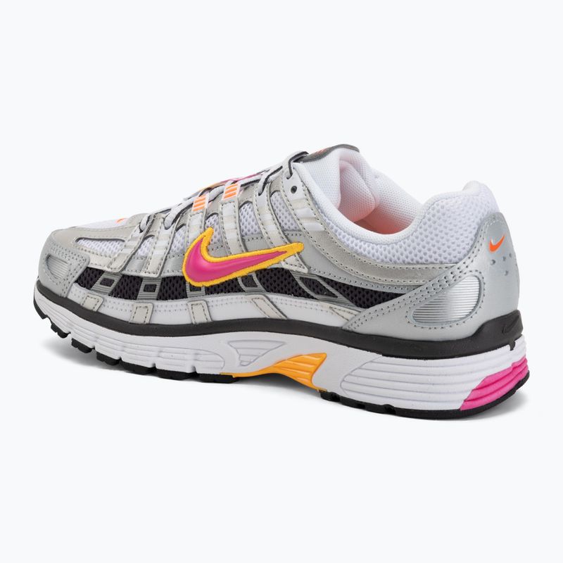 Scarpe da donna Nike P-6000 white/metallic platinum/laser fuchsia 3