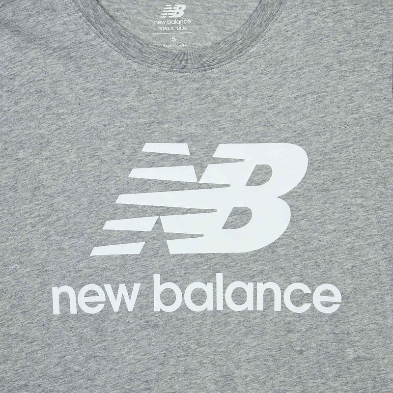 Maglietta New Balance Essentials Stacked Logo da uomo, grigio 3