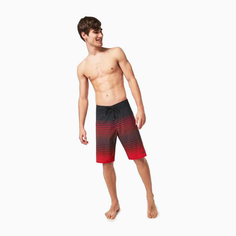 Pantaloncini da bagno Oakley Fade Out RC 21" a strisce nere/rosse da uomo 4