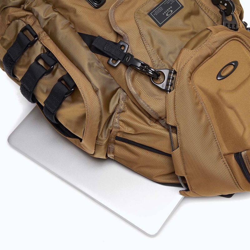 Zaino da trekking Oakley Kitchen Sink 34 l total coyote 4