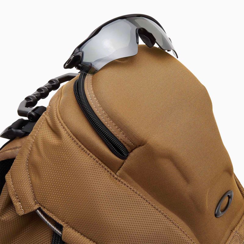 Zaino da trekking Oakley Kitchen Sink 34 l total coyote 6