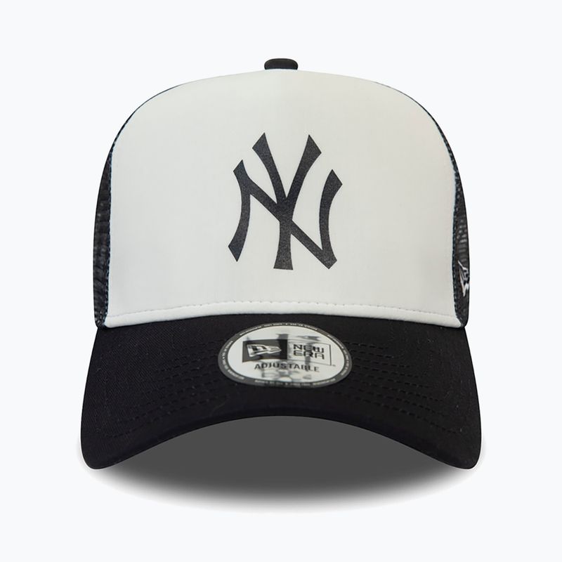 Cappellino con visiera New Era Team Block Trucker NYY nero/bianco 3