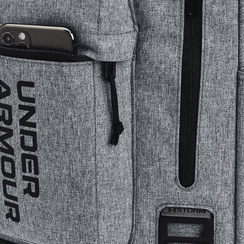 Zaino urbano Under Armour Halftime 22 l pitch gray medium heather/nero/nero 3