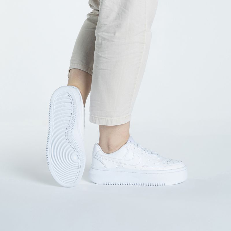 Nike Court Vision Alta scarpe da donna bianco / bianco / bianco 2