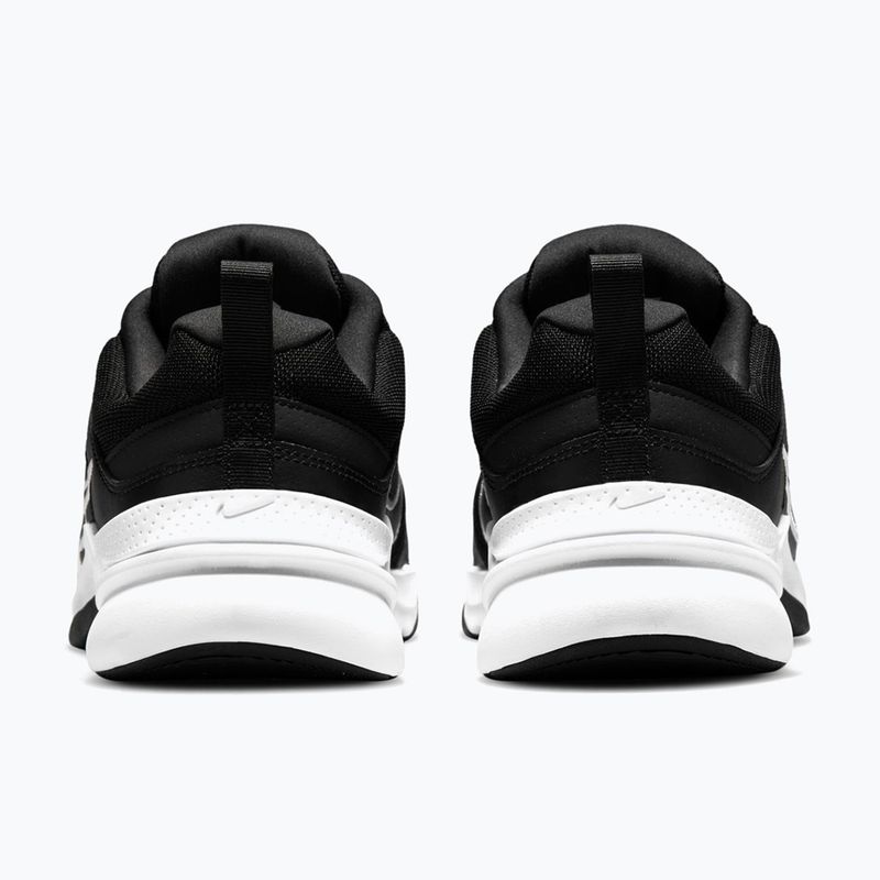 Scarpe da allenamento uomo Nike Defyallday black/white/black 2