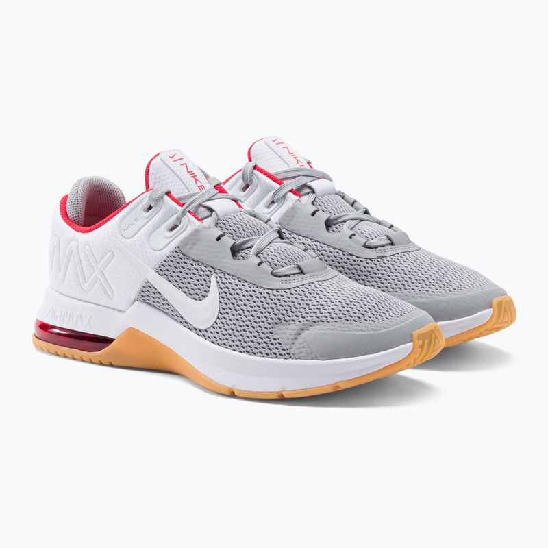 Scarpe da ginnastica uomo Nike Air Max Alpha Trainer 4 lt grigio fumo/bianco/rosso ciliegia 5