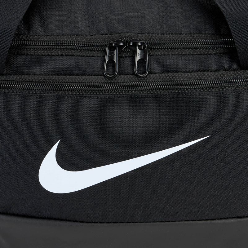 Nike Brasilia 9.5 Duffle 25 l borsa da allenamento nero/nero/bianco 4