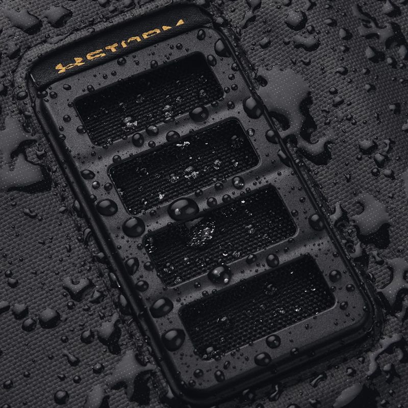 Under Armour Contain Duo Duffle M 50 l borsa da allenamento nero/nero/oro metallizzato 4