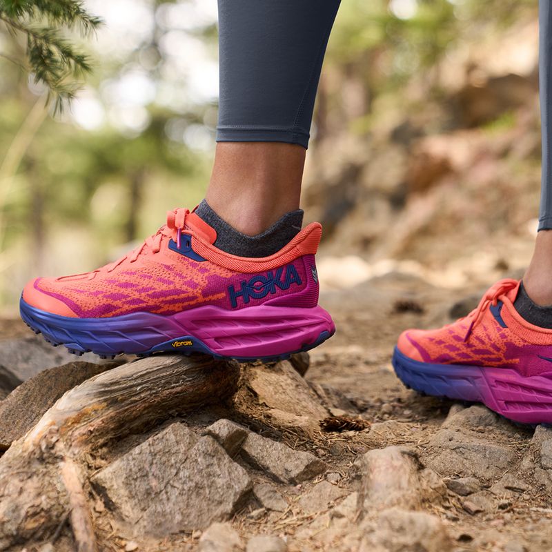 Scarpe da corsa da donna HOKA Speedgoat 5 festival fucsia/camelia 12