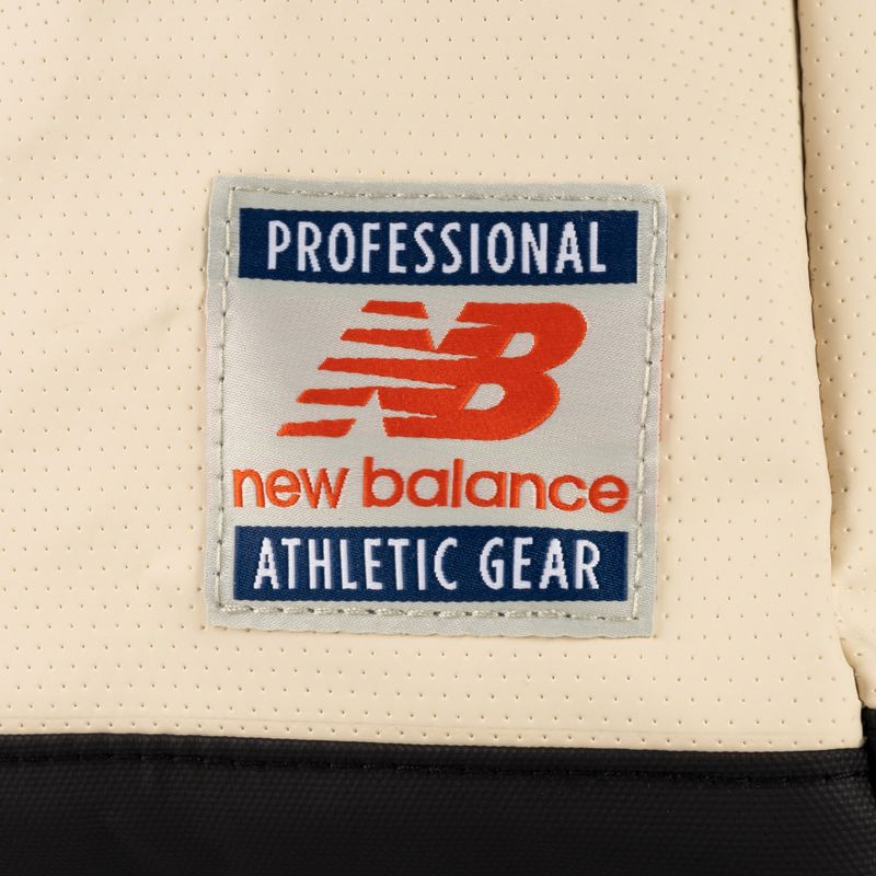 Borsa da allenamento New Balance Legacy Duffel 32 l tm crema 4