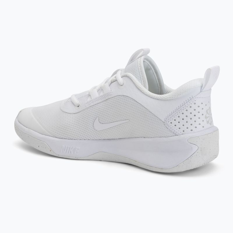 Scarpe da bambino Nike Omni Multi-Court white/pure platinum/white 3