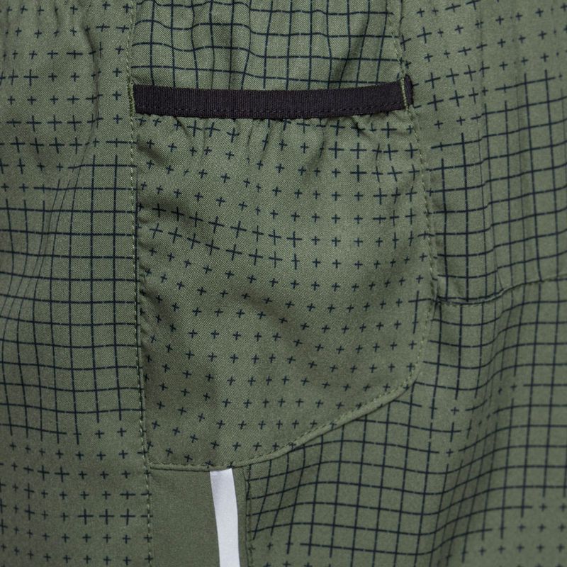 Pantaloncini da corsa New Balance Printed Impact Run 5" verde oliva intenso da uomo 6