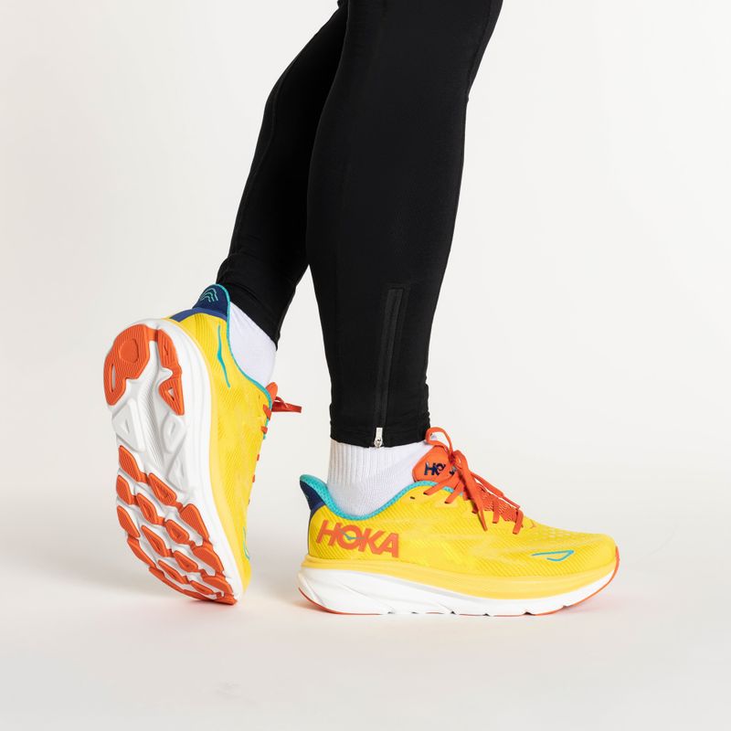 Scarpe da corsa da uomo HOKA Clifton 9 passion fruit/maize 2