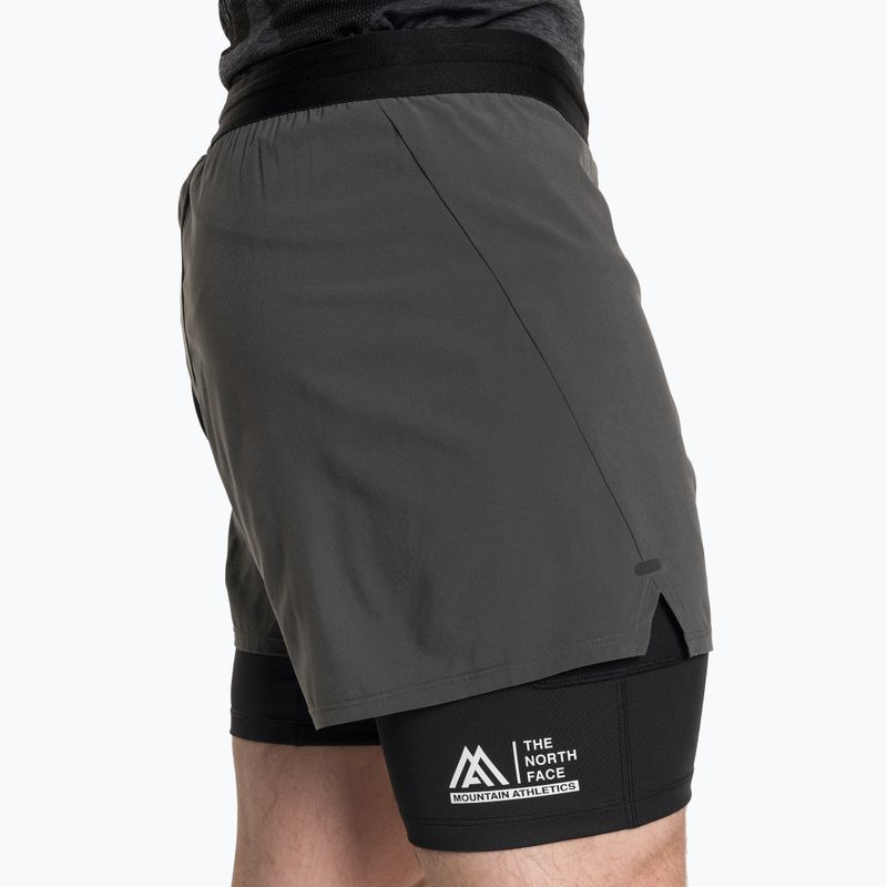 Pantaloncini da allenamento da uomo The North Face Ma Lab Dual grigio antracite/nero 4