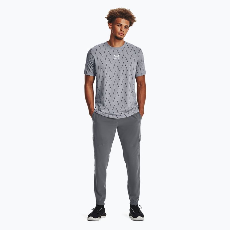 Pantaloni Under Armour Stretch Woven Cargo da uomo grigio pece/nero 2